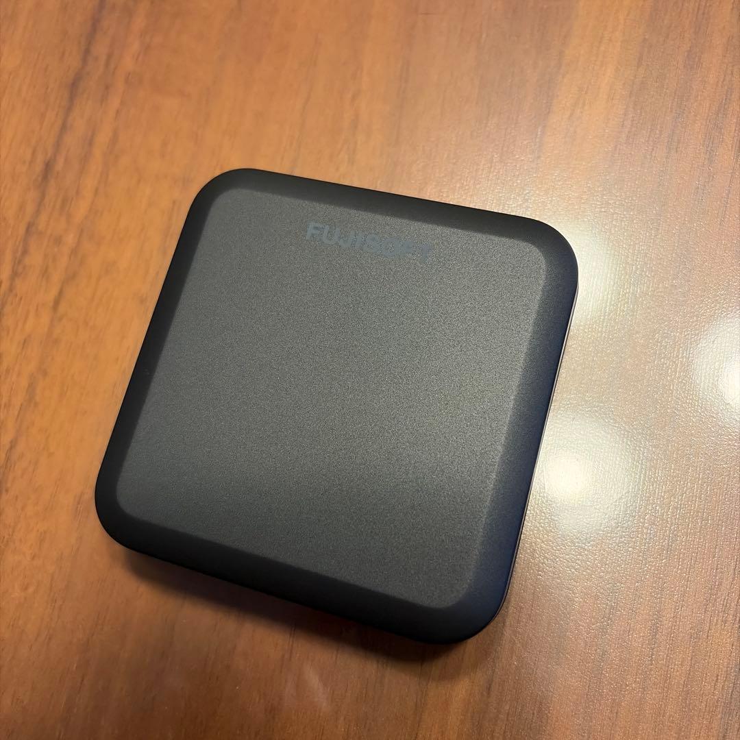 【新品同様】FUJISOFT モバイルルーター FS040W