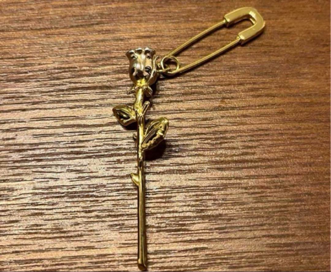 AMBUSH アンブッシュ　ROSE CHARM EARRING 薔薇　ピアス