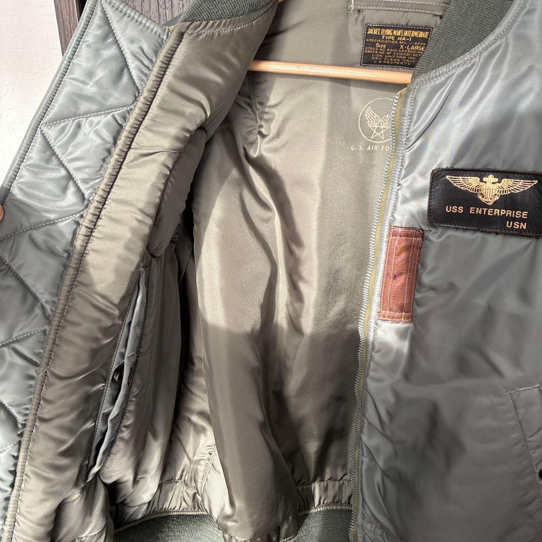 ザリアルマッコイズMA-1ジャケット　トムキャット仕様　X L