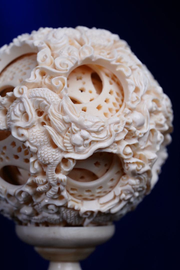 天然マンモス牙精巧な手作り鬼工球 置物