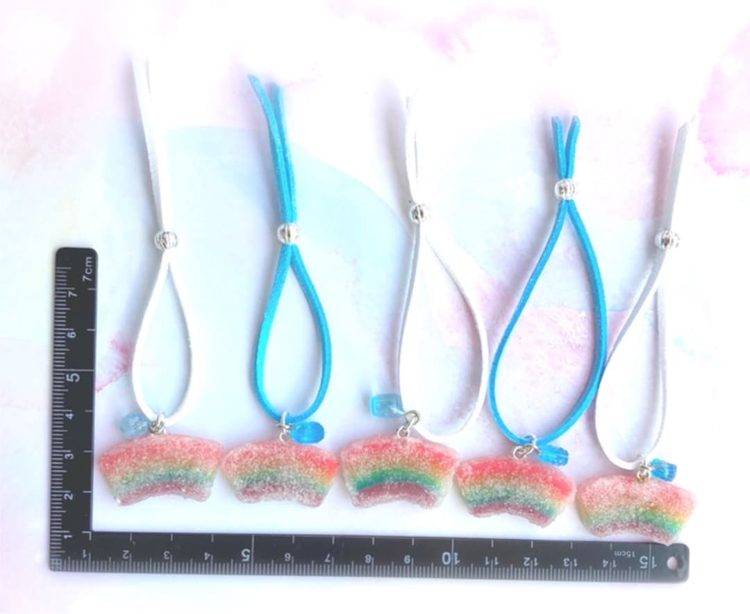 レインボーグミのショルダー　中① ハンドメイド