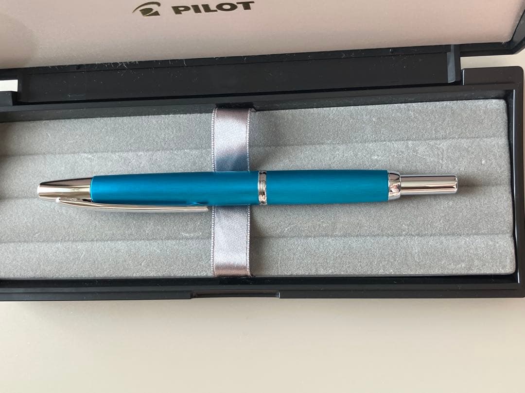 キャップレスデシモ　20カラーズ　F(細字) パイロット　万年筆