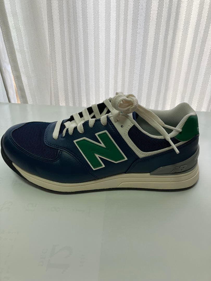 ゴルフシューズ　レディース　ニューバランス