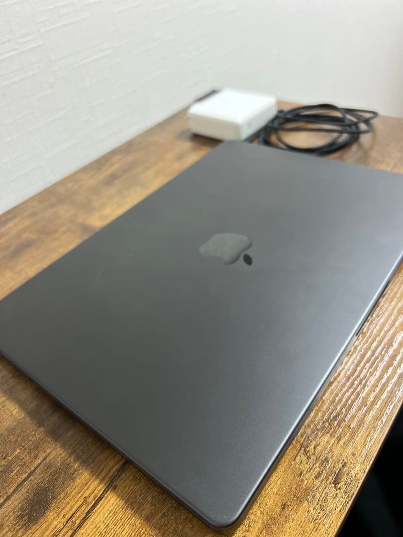 MacBook本体 Macbook Pro 14inch 2024