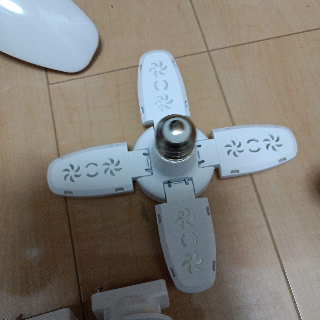 倉庫、ガレージ、作業灯LED蛍光灯 4枚羽根 ホワイト