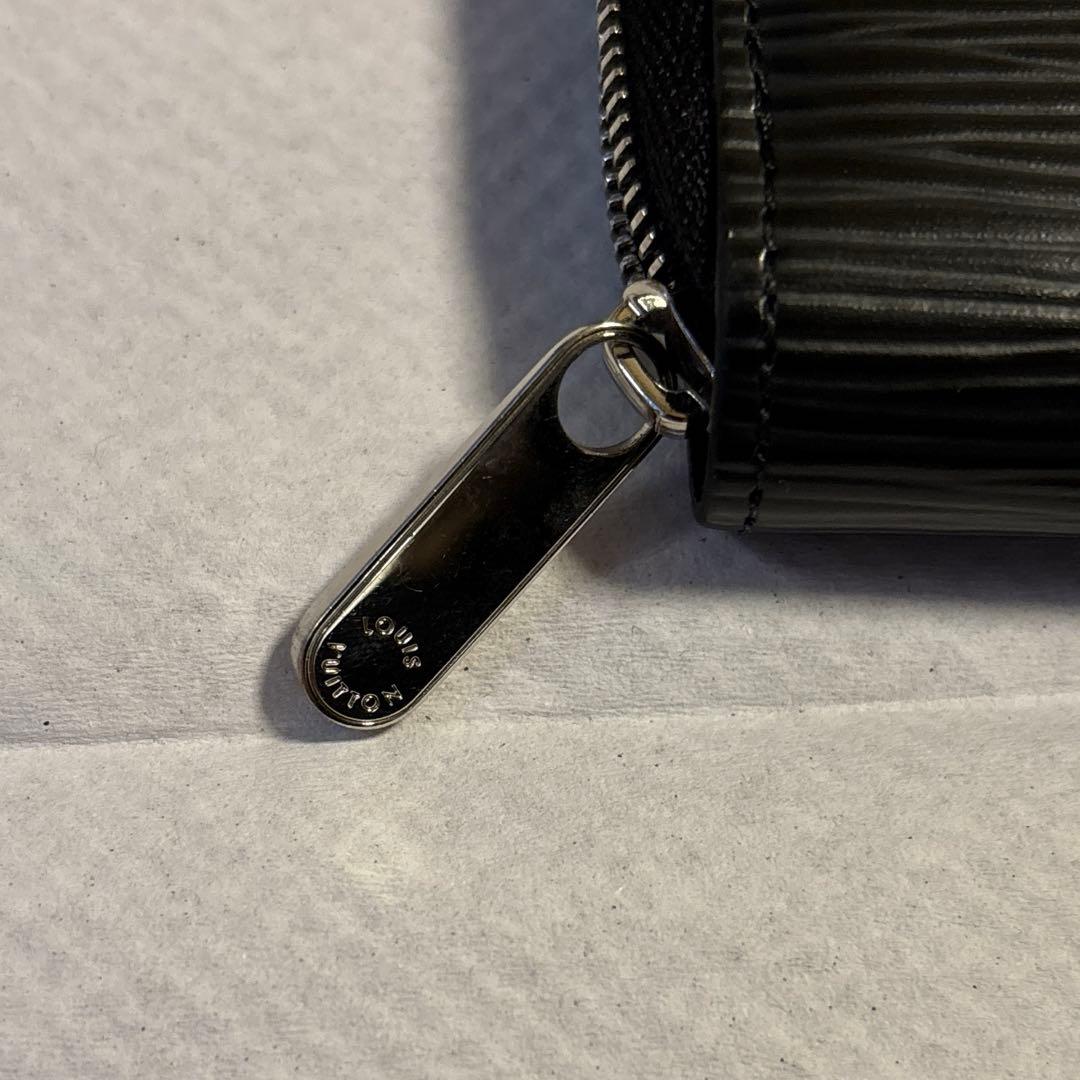 LOUIS VUITTON エピ　ブラック　ジッピーパース　ルイヴィトン