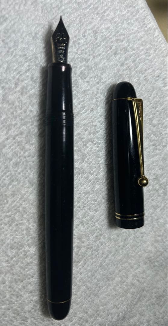 Pilot 万年筆　　廃版Custom カスタム 67 黒軸 14k 585