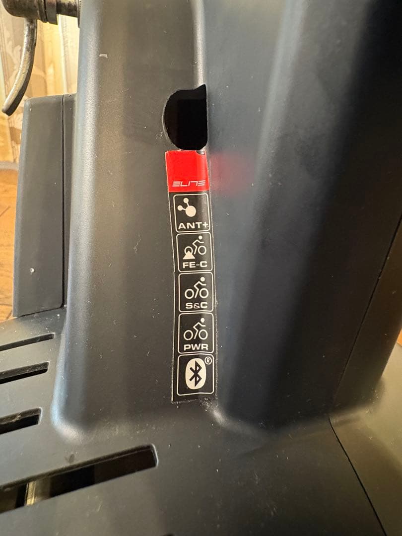 Elite Direto トレーニングローラー