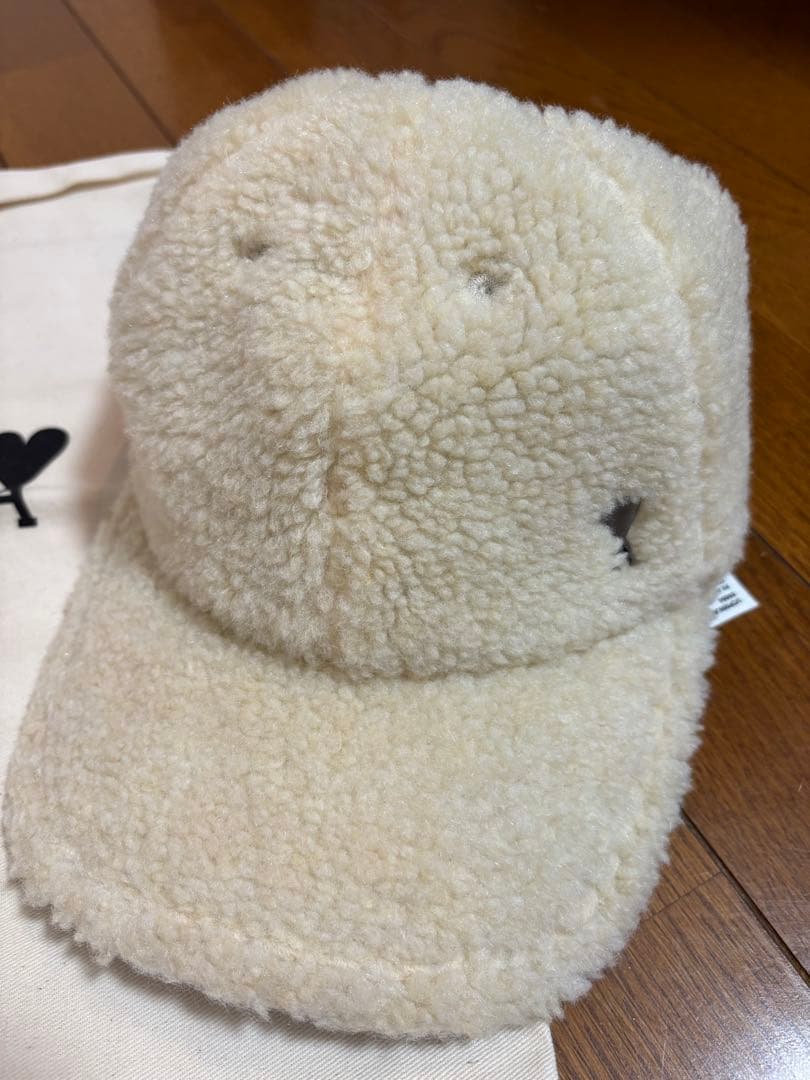 日本未入荷⭐︎激レア⭐︎アミパリス　ami Paris ボアロゴキャップ　ホワイト