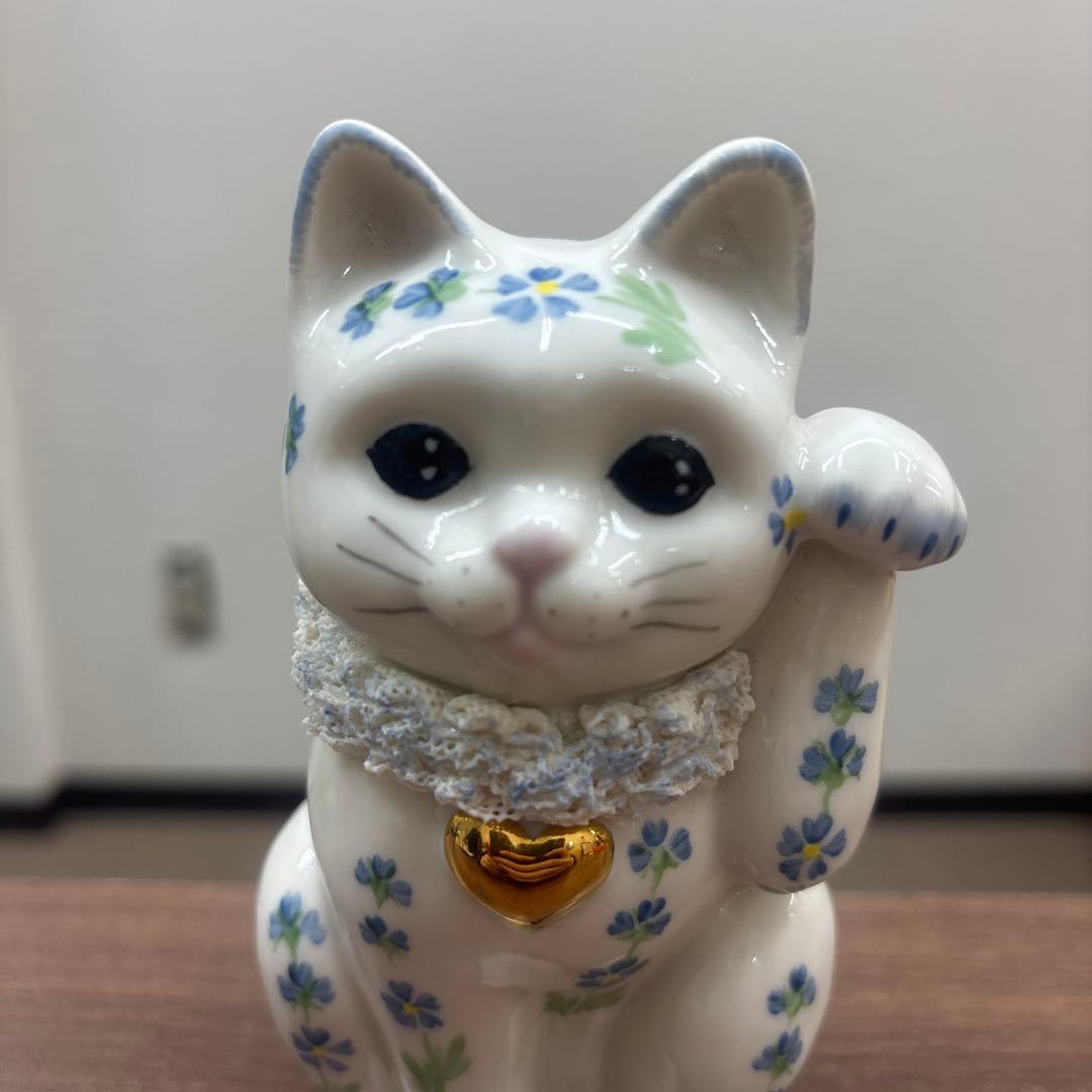 アイリッシュドレスデン　Happy Cat　招き猫　フィギュアリン