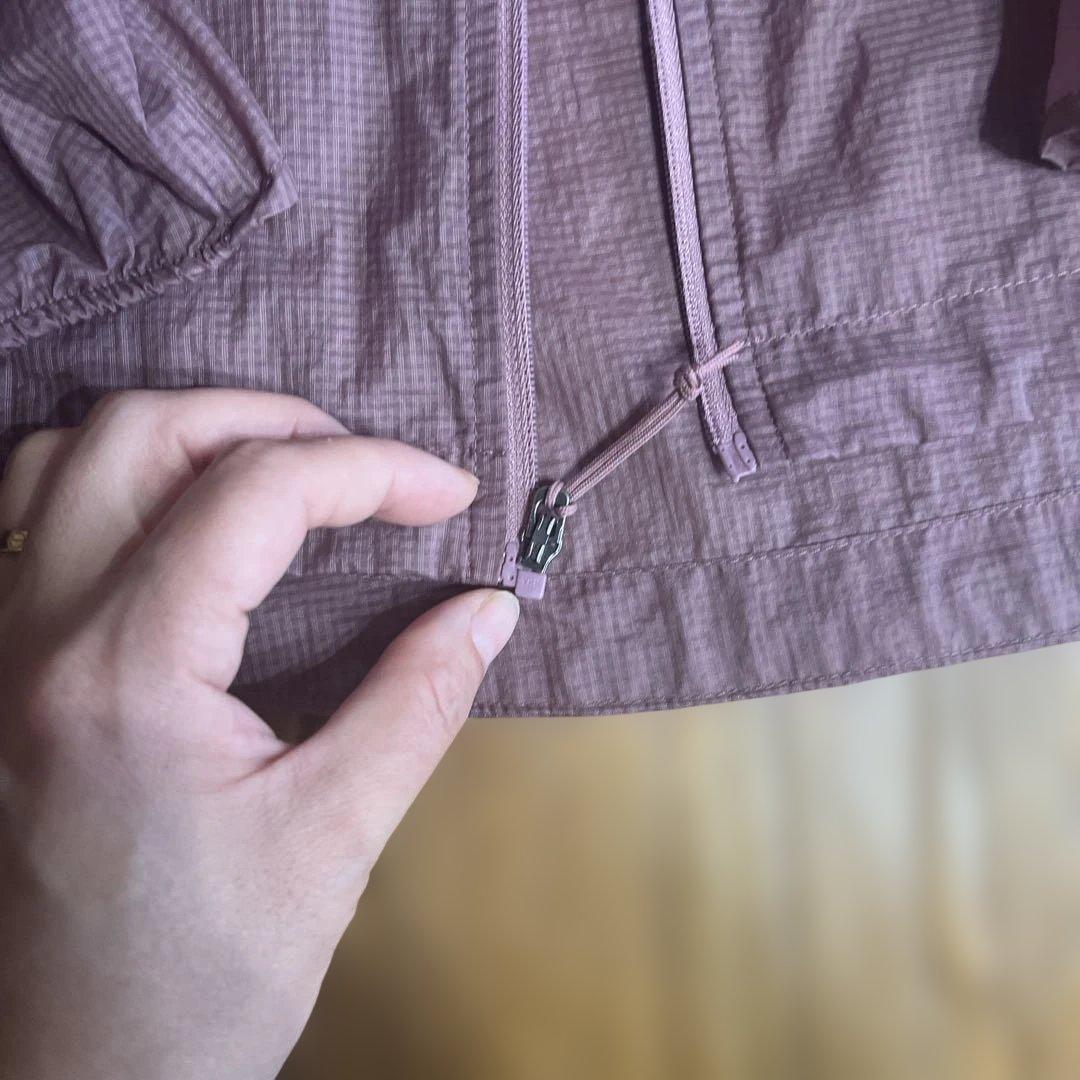 patagonia あずき色　フーディニー　ウィンドブレーカー