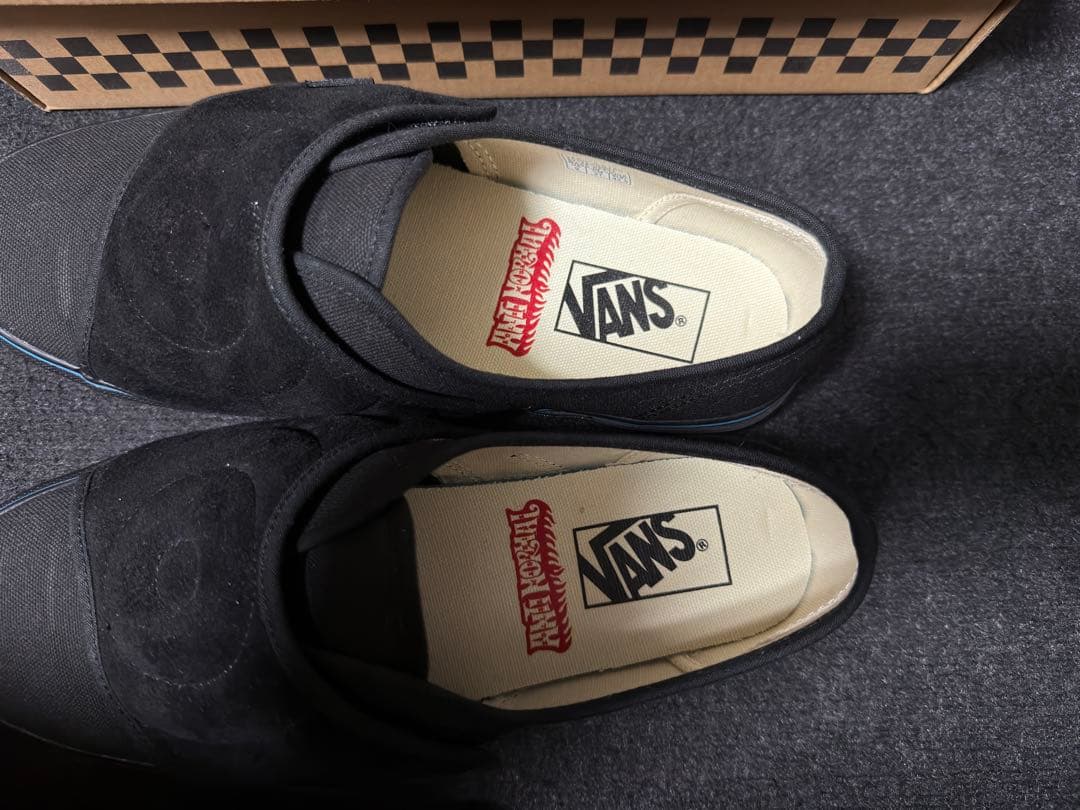 RollerMagazine×VansAuthentic ANTI-NORMAL