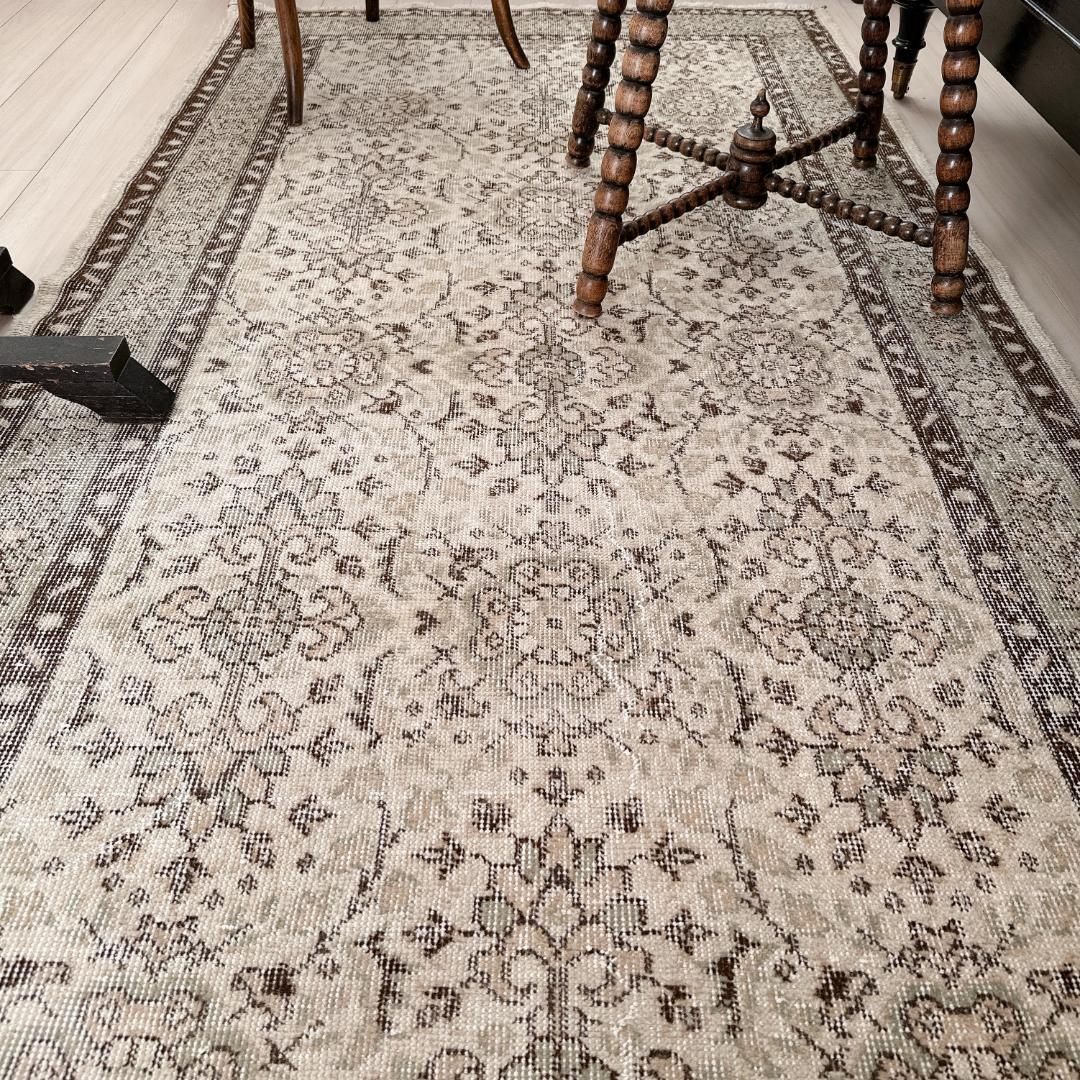 トルコ ヴィンテージラグ A108 定番 クリーム セージグリーン ブラウン