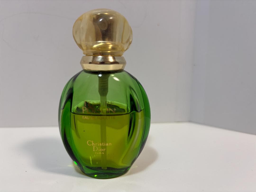 香水コレクション：Gucci No. 3, Chanel No. 5, 他