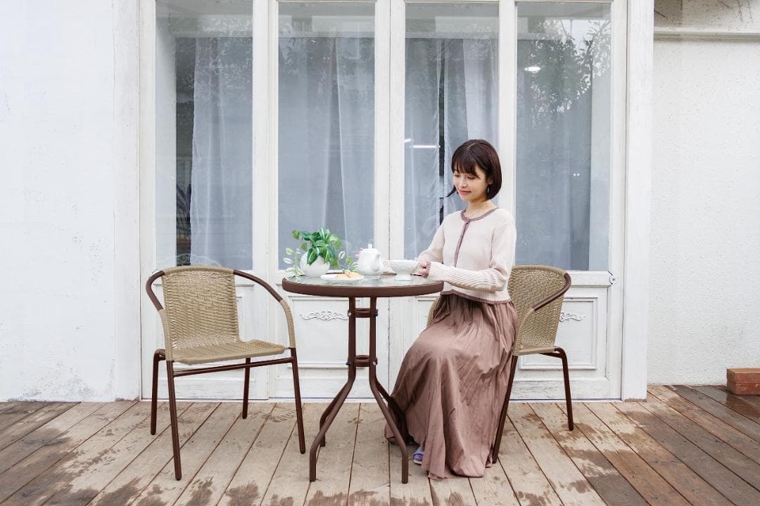 ガラス テーブル 机 リラックス空間を美しく演出 屋外