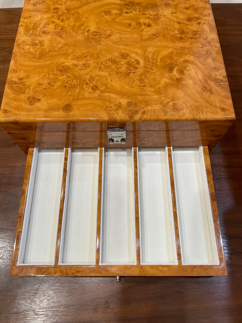 【稀少18本】LUHW ローテンシュラガー 時計ケース　バーズアイメープル 鍵