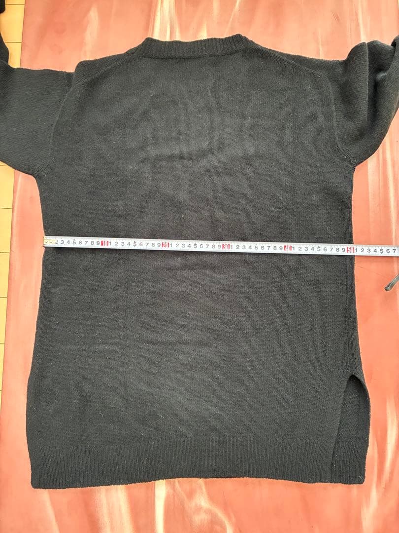 そ*ら様 【値下げ】PRADA 黒 長袖ニットセーター サイドスリット