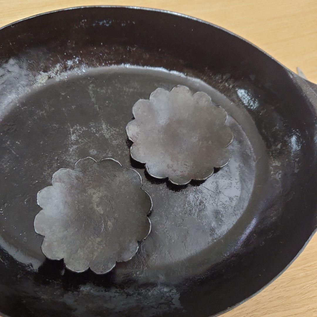 中村智美 フライパン オーバル オーブンプレート 大 鉄　豆皿2枚　菓子切り