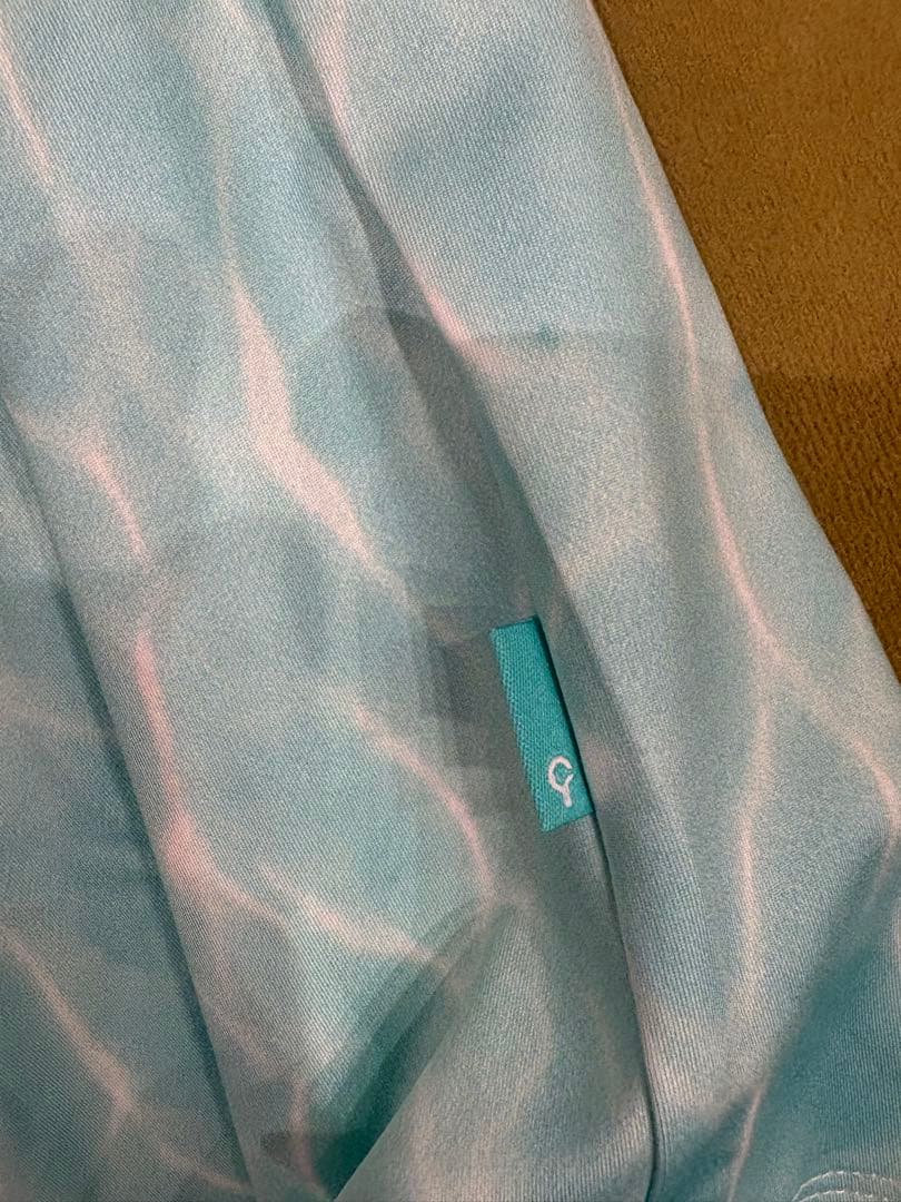 Gorurun 水面模様 Lサイズ モックネック