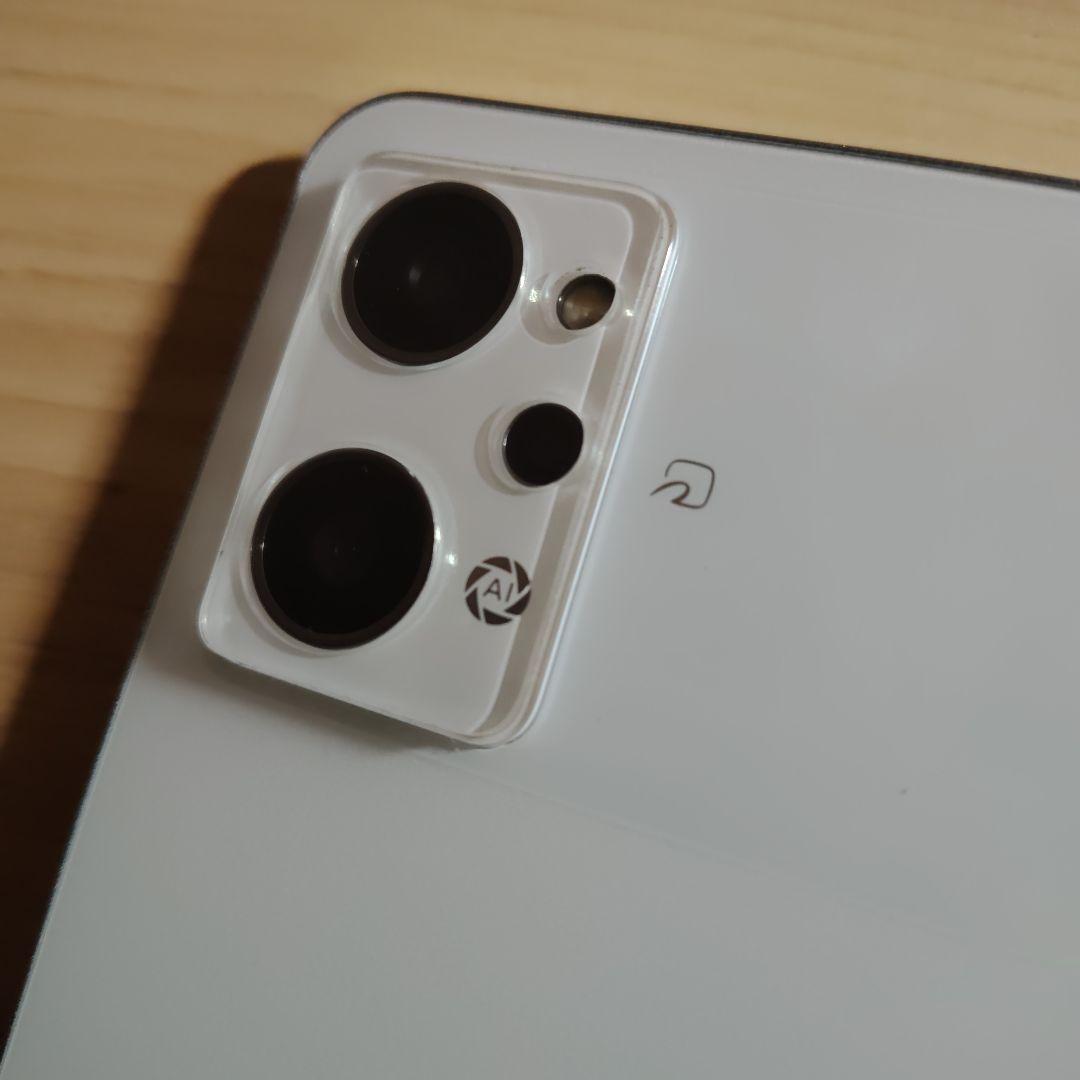 Oppo Reno9 A スマートフォン　本体　ムーンホワイト