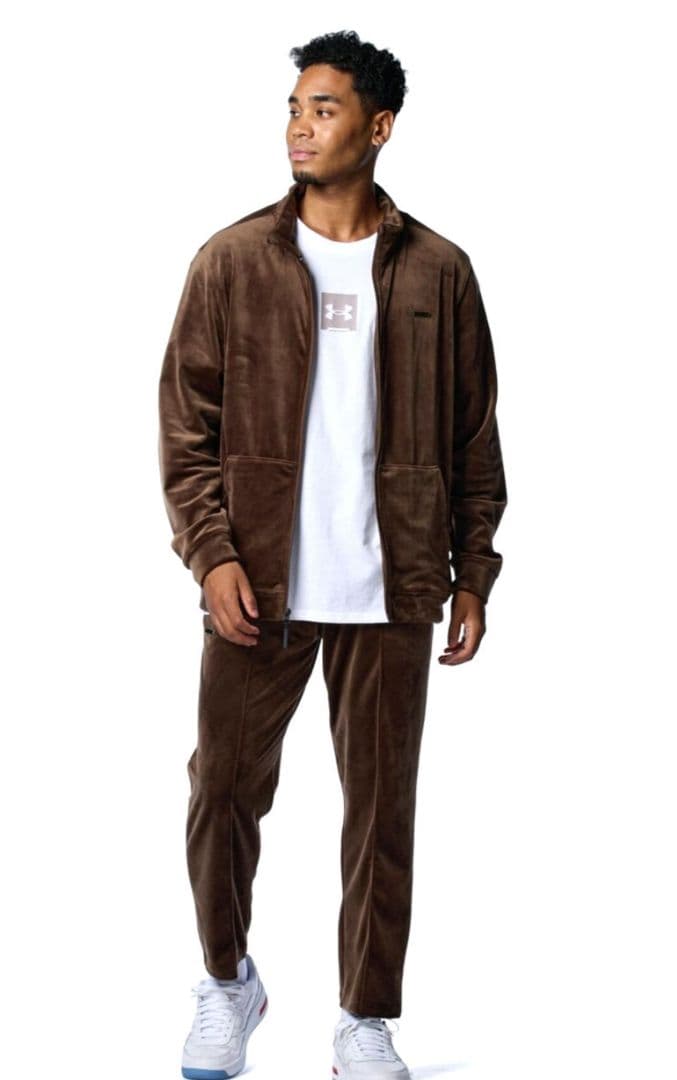超美品！UNDER ARMOUR　ベロア　セットアップジャージジャケット・パンツ