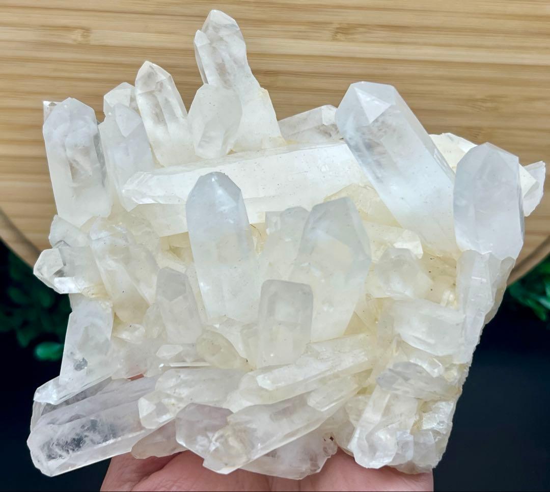 天然水晶クラスター　アズライト共生　レア　ヒマラヤ産　ファントム水晶　浄化　台付