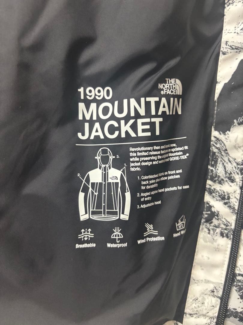 THE NORTH FACE ゴアテックスマウンテンパーカー　NJ2GN60B