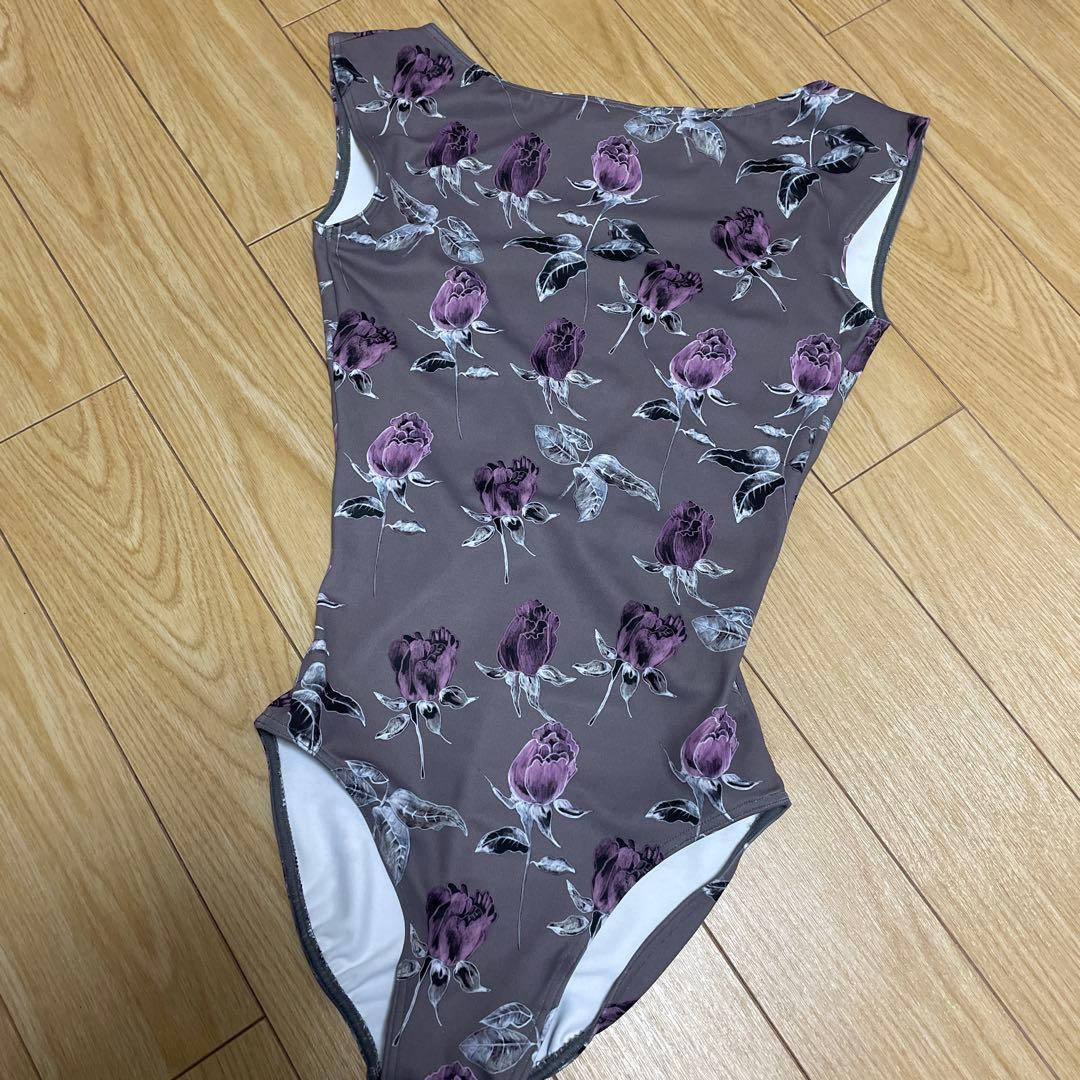 大人気！おしゃれスティナ　stina レオタード　Lサイズ！