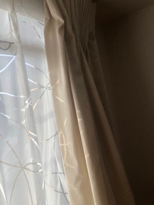 カーテン　ニトリ