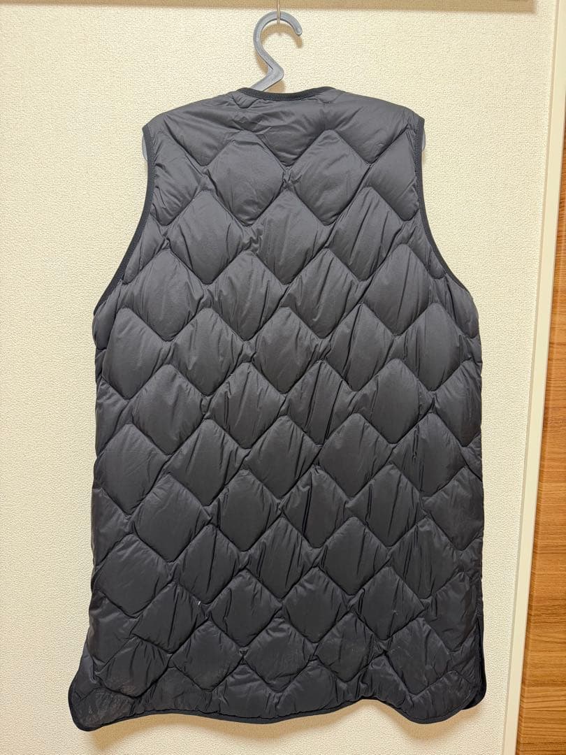 UNIQLO ウルトラライトダウンロングベスト BLACK