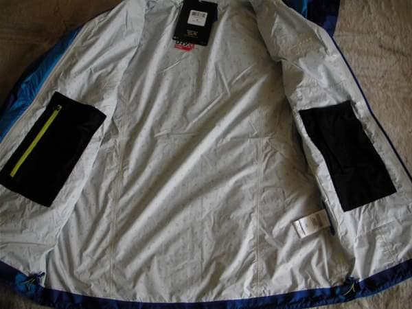 新品送料無料L -【本物】マウンテンハードウェア　 ツナボラジャケット