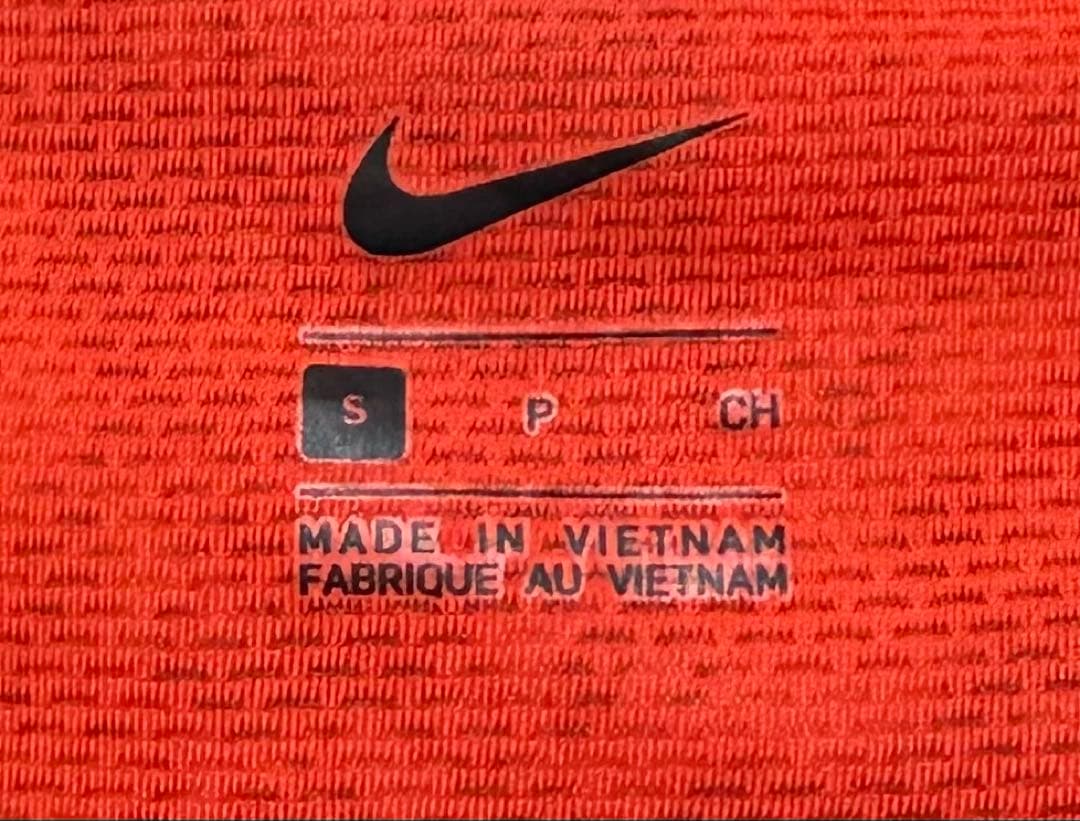 ナイキ　ランニング　ジャケット　Sサイズ