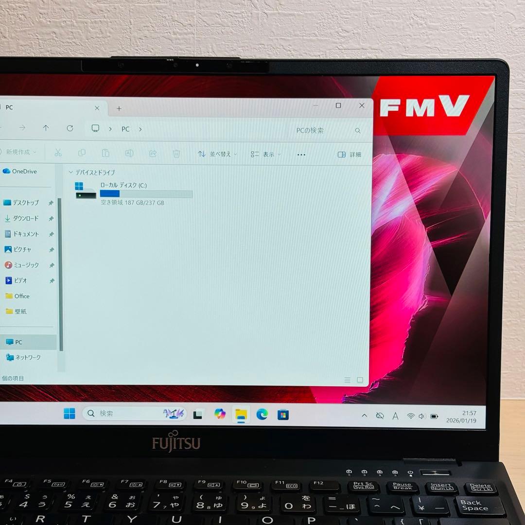 富士通 2021年 第11世代 i5 SSD 256GB オフィス付き F33
