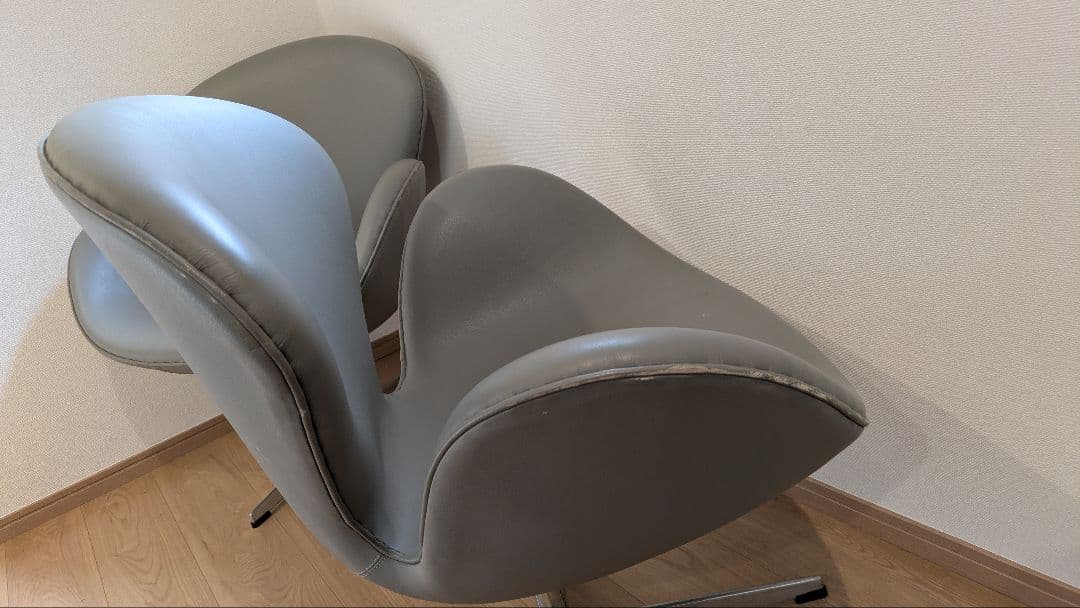 【千代田区にて直接引取か着払】スワンチェア（リプロダクト品）一人掛ソファ　2台