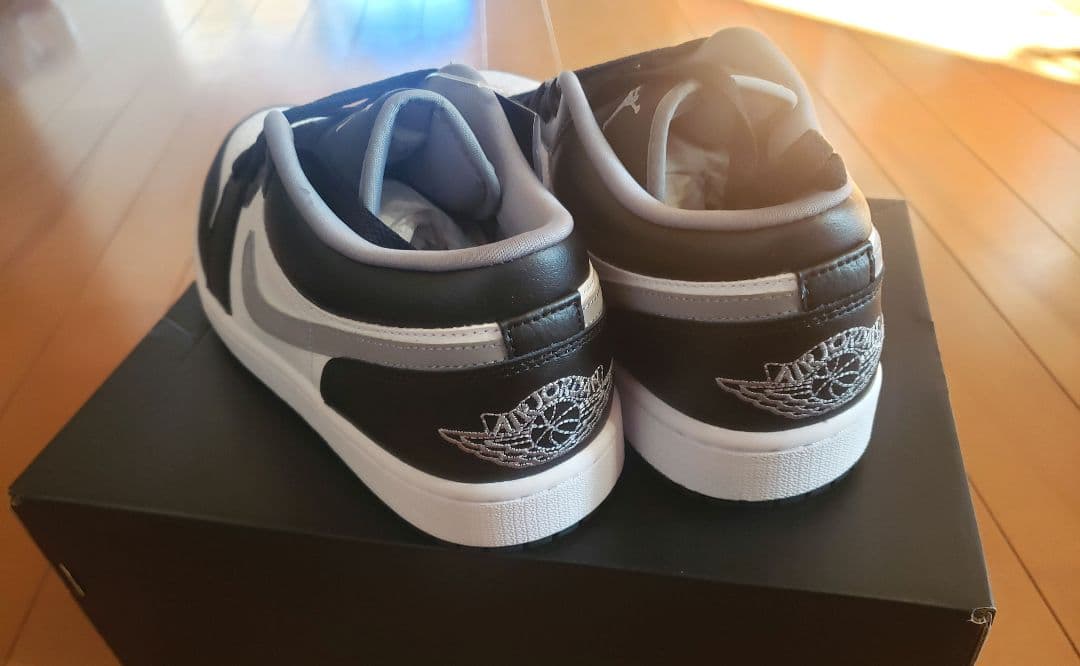 Nike Air Jordan 1 Low　ブラックホワイト