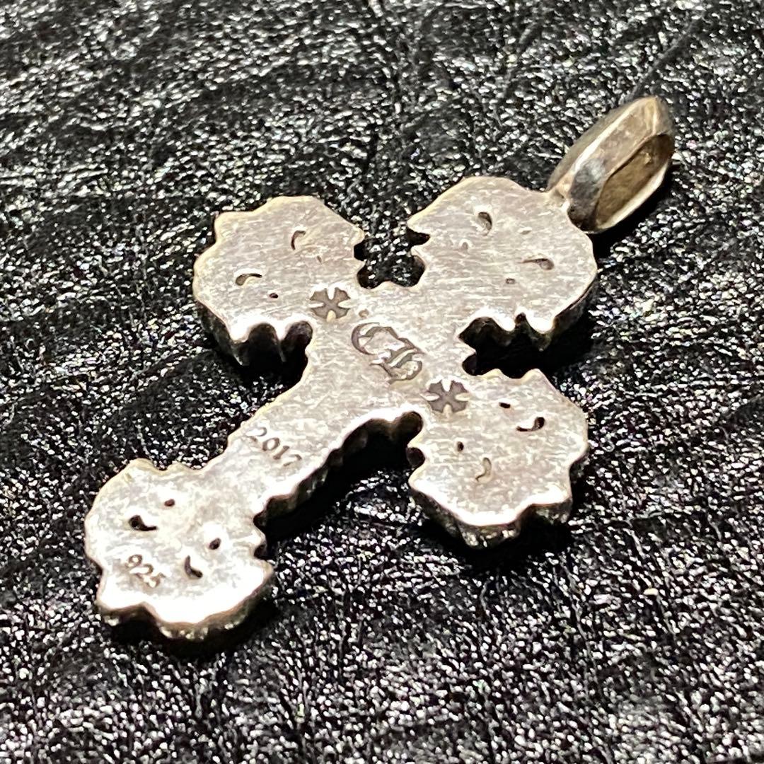 クロムハーツ タイニーフィリグリークロス チャーム シルバー