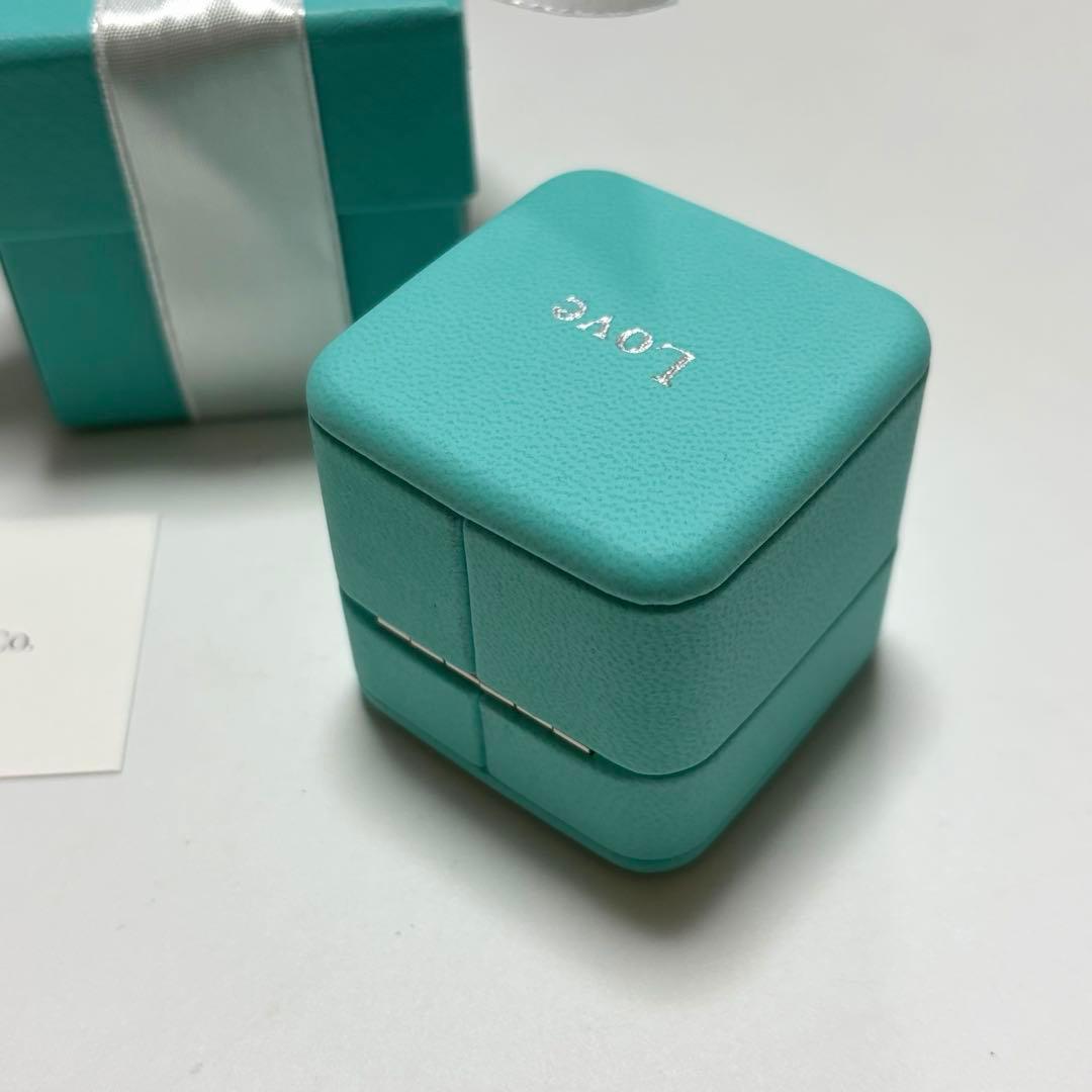 極美品　現行品　ティファニー　限定品　リングケース　空箱　ラブ　LOVE　最新