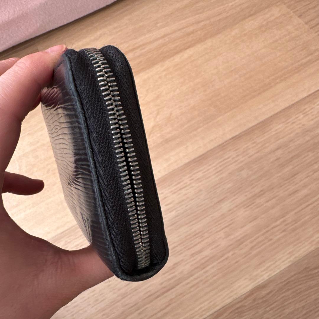 LOUIS VUITTON エピレザー ブラックケース