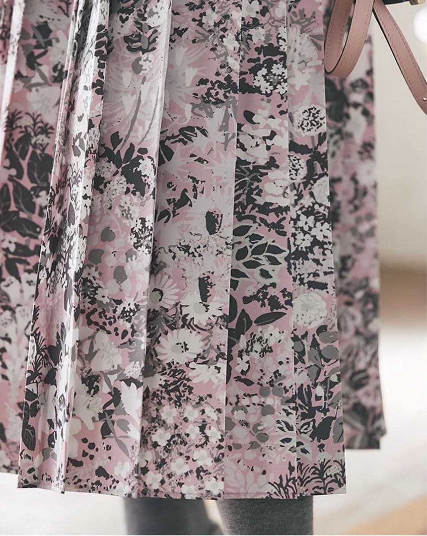 新品タグ付セブンテンseventenbymihokawahitoプリーツスカート