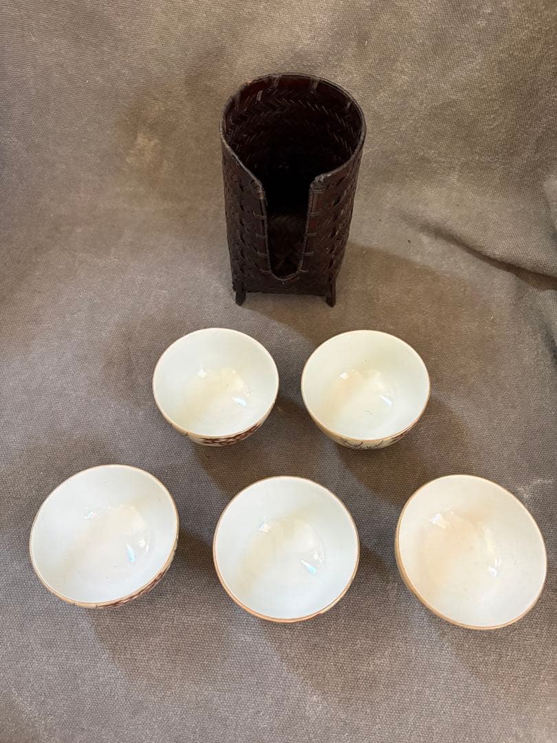 煎茶道具　九谷　煎茶椀5点　竹杯籠　茶道具　煎茶道　紅葉と花の絵柄