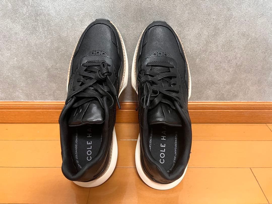 新品　コールハーン　レザー　スニーカー　8.5 26cmフラワーフォーム