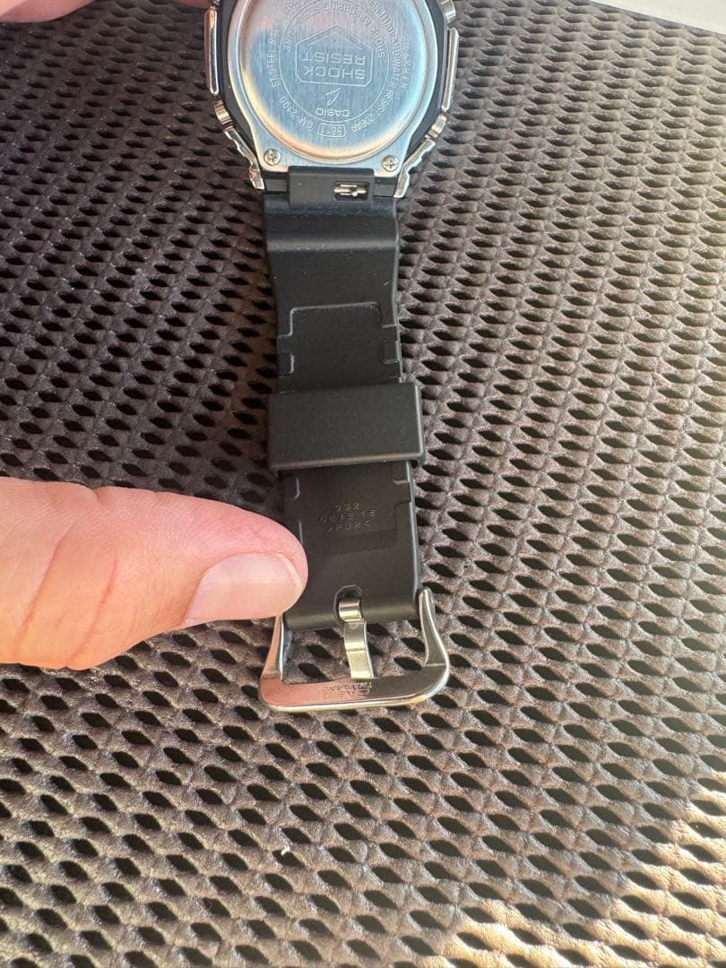 CASIO G-SHOCK メタルカバード GM-2100-1AJF