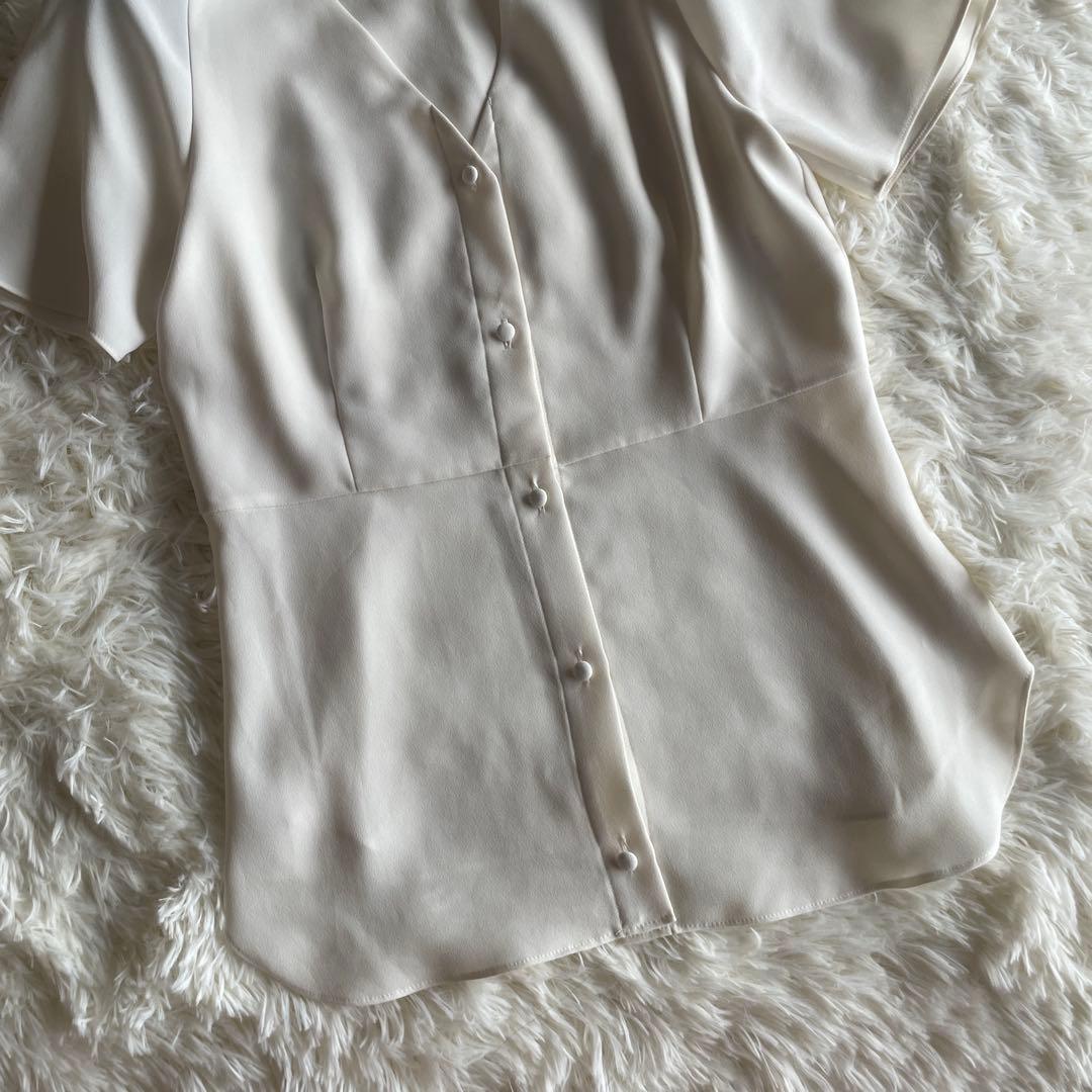 未使用　セオリー　シルク　 Vネック ボタン付き半袖シャツ