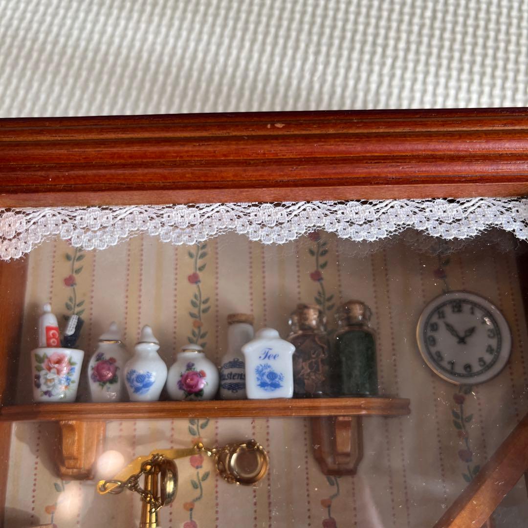 ロイターポーセリン　ミニチュアドールハウス