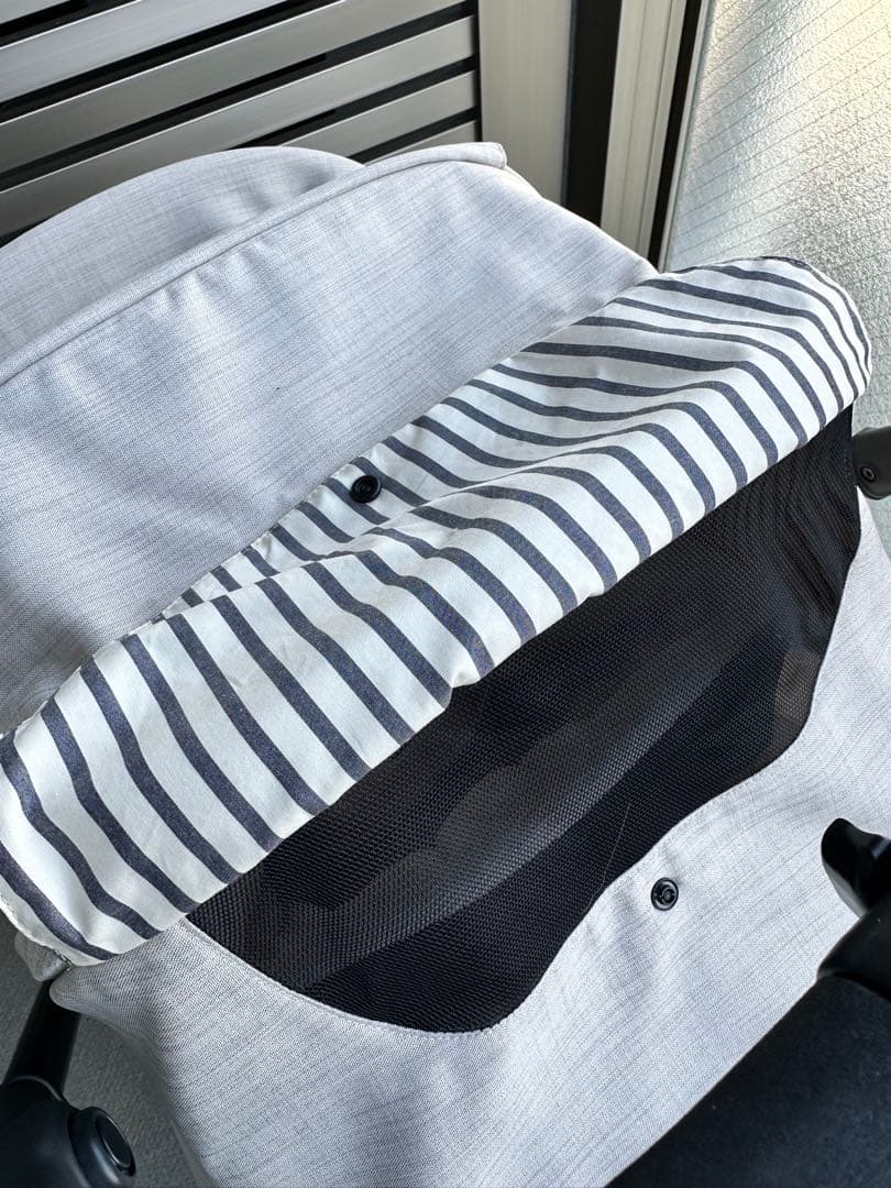 Combi スゴカル4キャスcompact ベビーカー ストライプ ベージュ