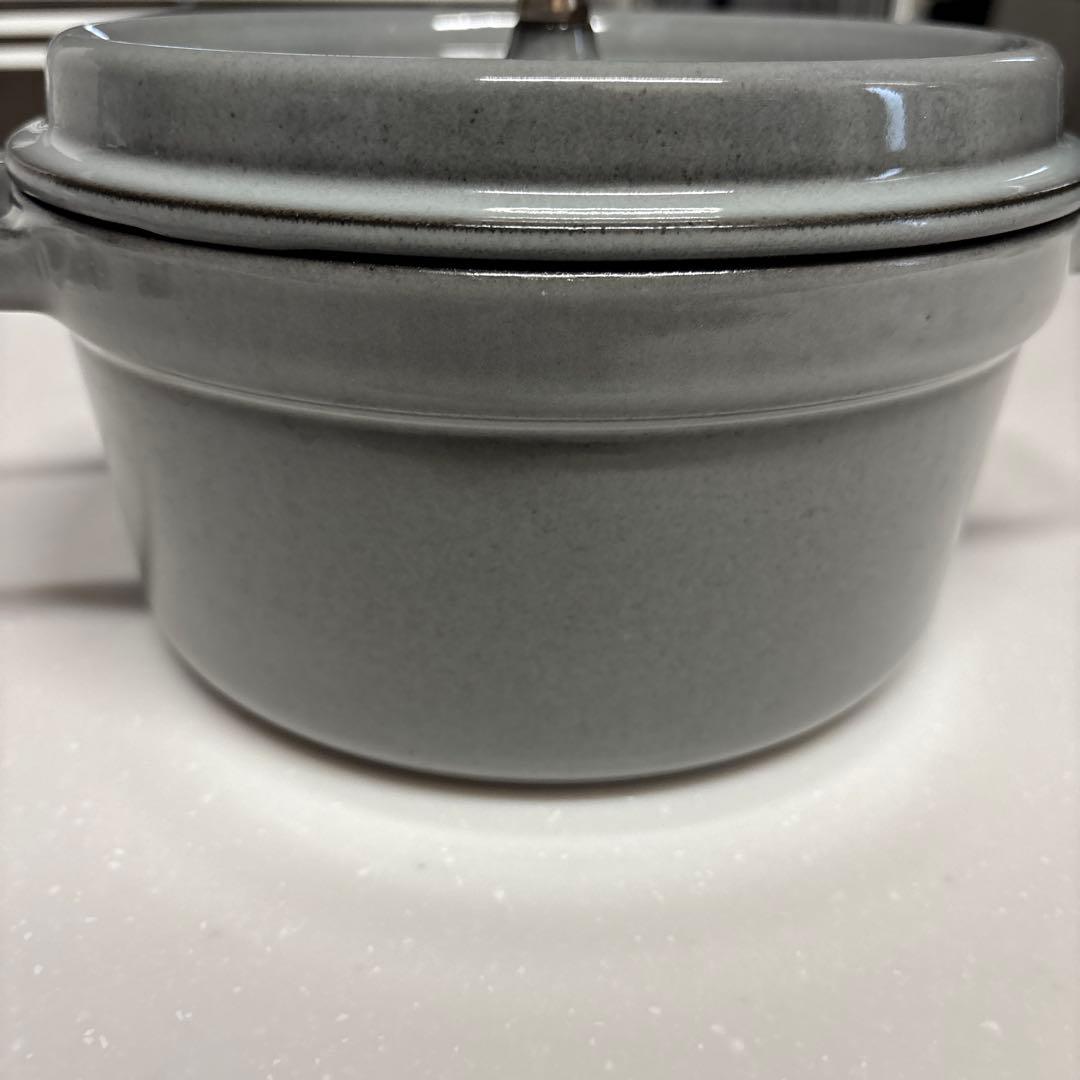 【美品‼︎】【匿名配送】【送料込】ストウブ　ココット　20cm