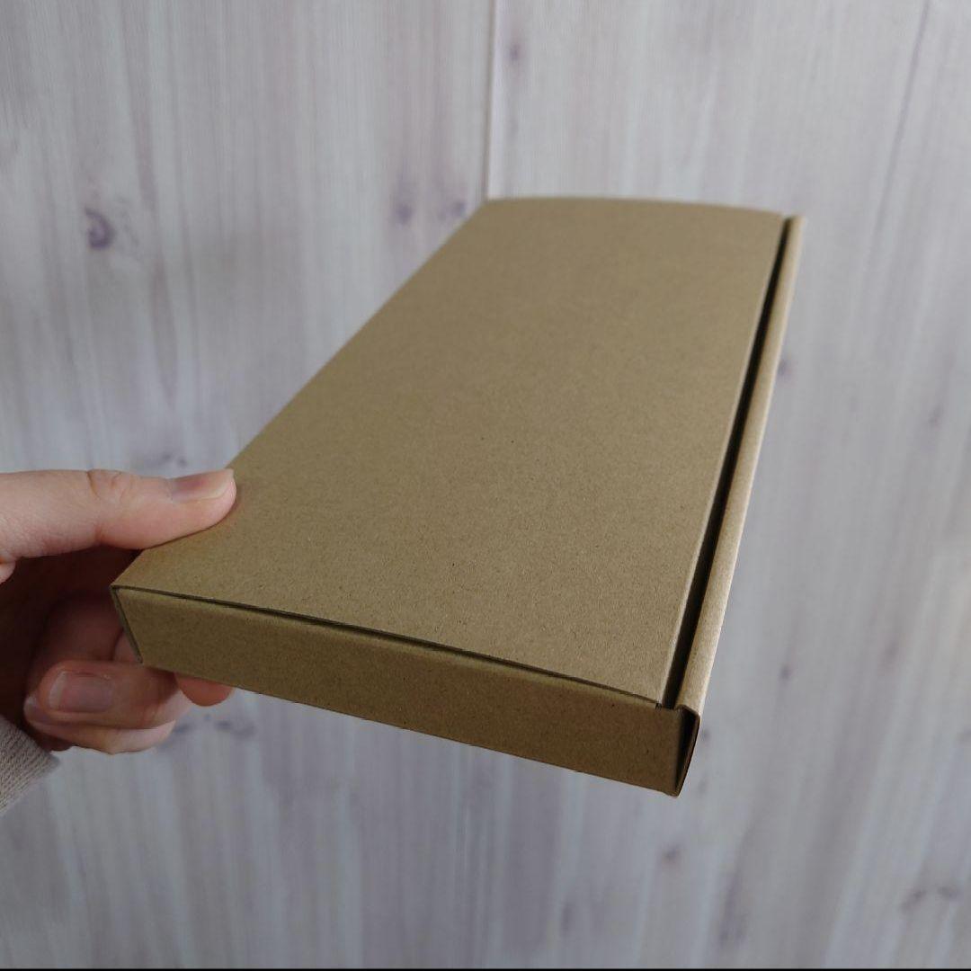 おひるねにゃんこのプリンチャーム フェイクスイーツ キーホルダー 猫 レジン