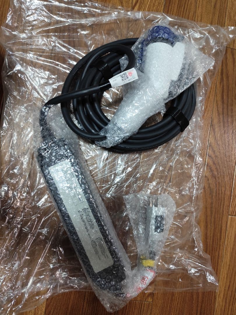 【新品】【送料込み】純正日産リーフ サクラ充電ケーブル 29690 6WX0A