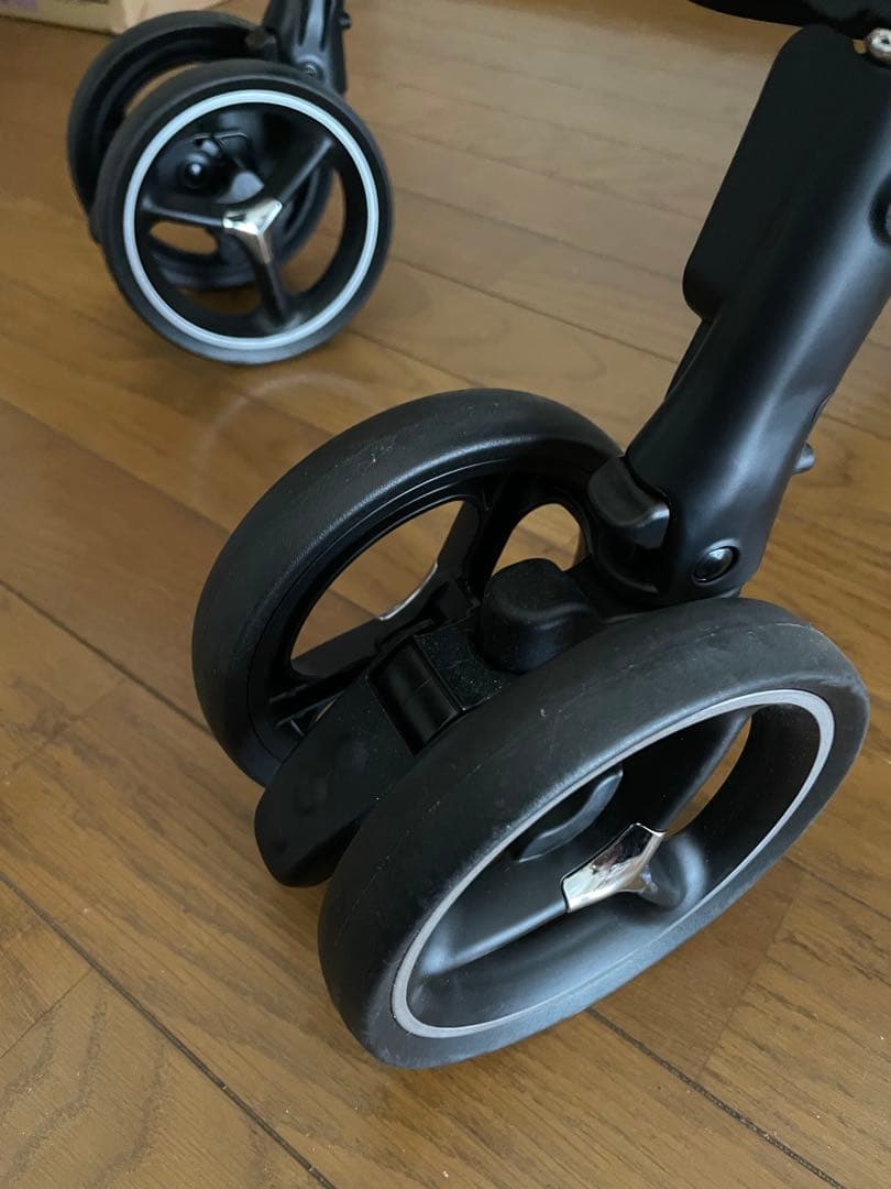 アップリカベビーカーラクーナクッションフリーAC 極美品