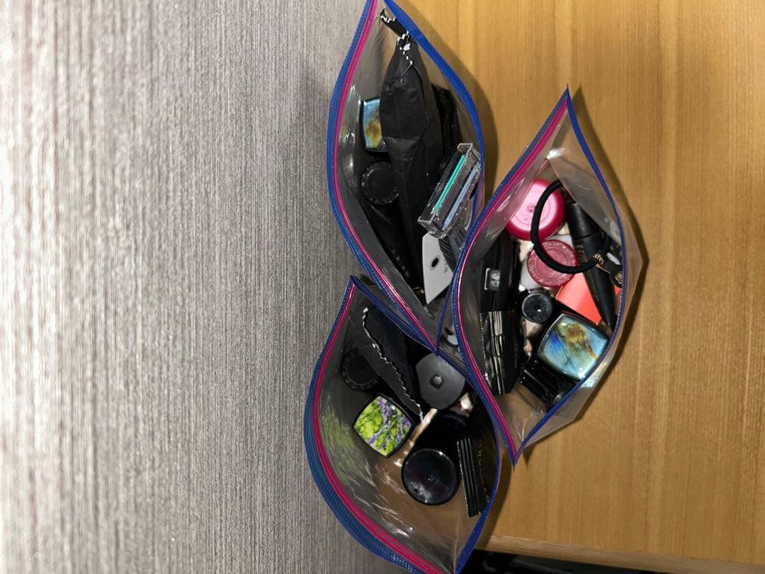 Emirates航空 ファーストクラス トラベルセットBVLGARI 香水3個付